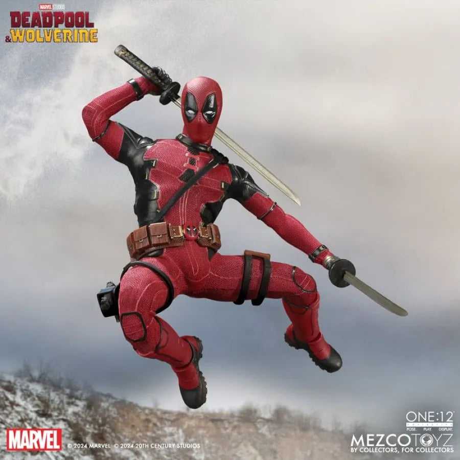 MEZ76213 Deadpool & Wolverine - Deadpool One:12 Collective Action Figure - Mezco Toyz - Titan Pop Culture