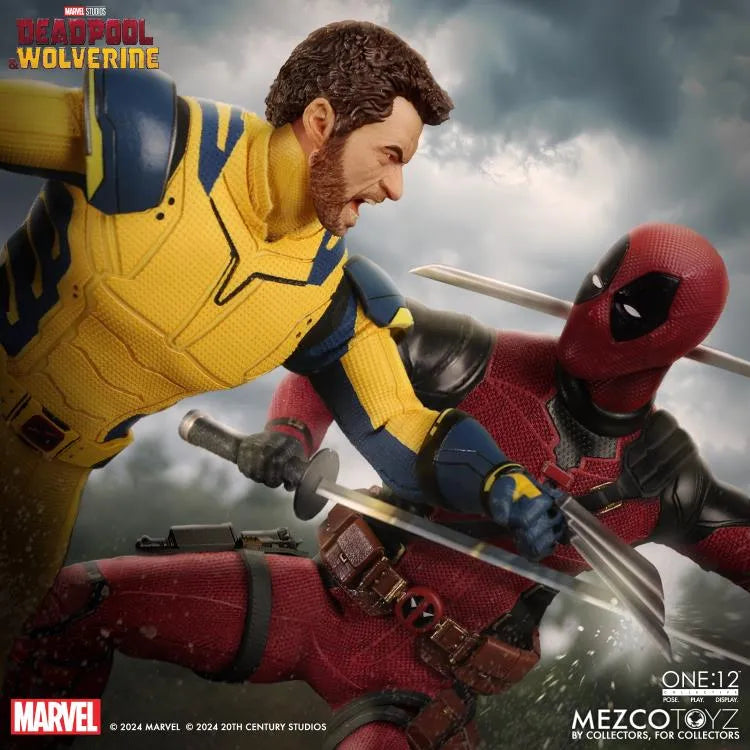 MEZ76214 Deadpool & Wolverine - Wolverine Deluxe ONE:12 Collective Figure - Mezco Toyz - Titan Pop Culture