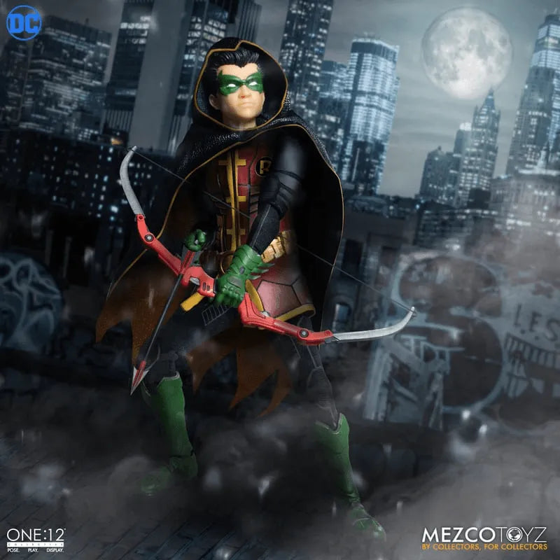 MEZ76604 Batman - Robin ONE:12 Collective Figure - Mezco Toyz - Titan Pop Culture