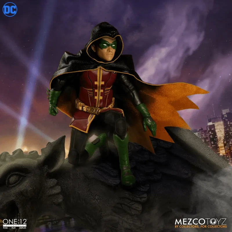 MEZ76604 Batman - Robin ONE:12 Collective Figure - Mezco Toyz - Titan Pop Culture