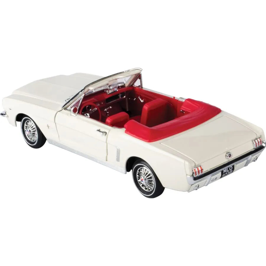 MOT79833 James Bond Collection - 1:18 Scale 1964 1/2 Ford Mustang (Convertible) - Motormax - Titan Pop Culture