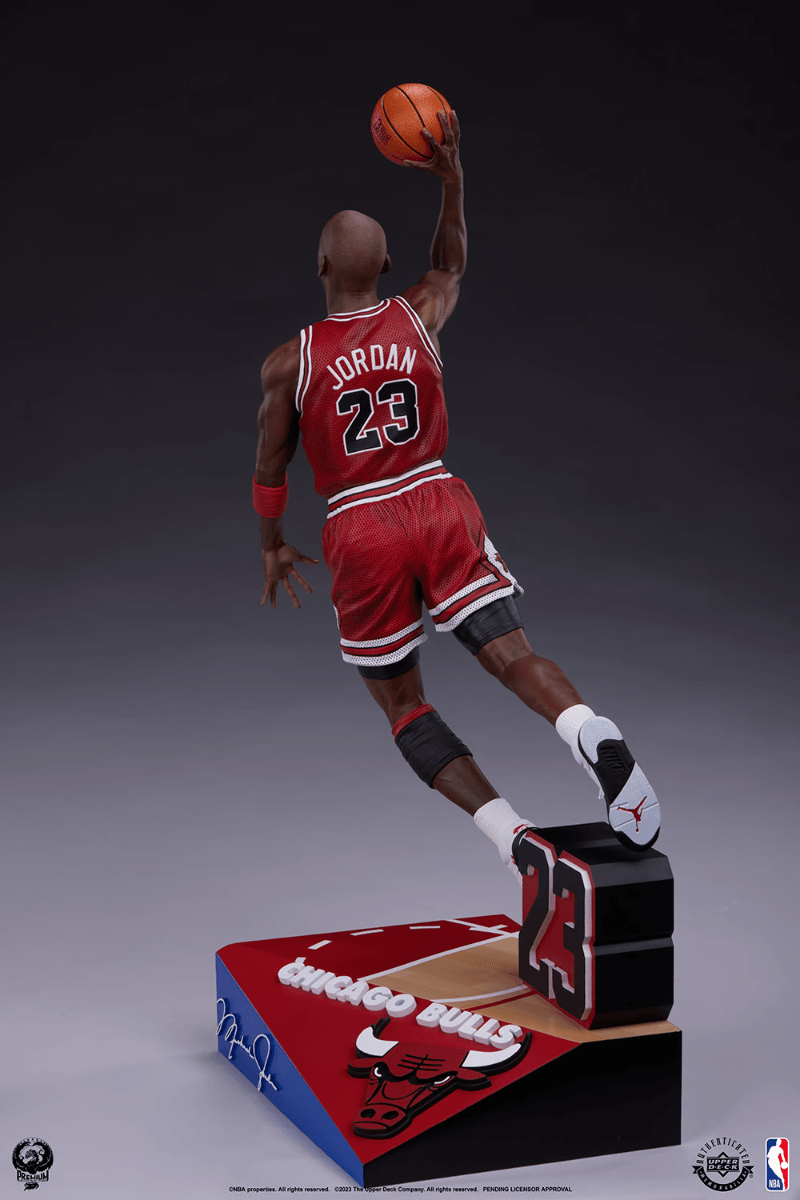 PCS912928 NBA - Michael Jordan 1:4 Scale Statue - Pop Culture Shock Collectables - Titan Pop Culture