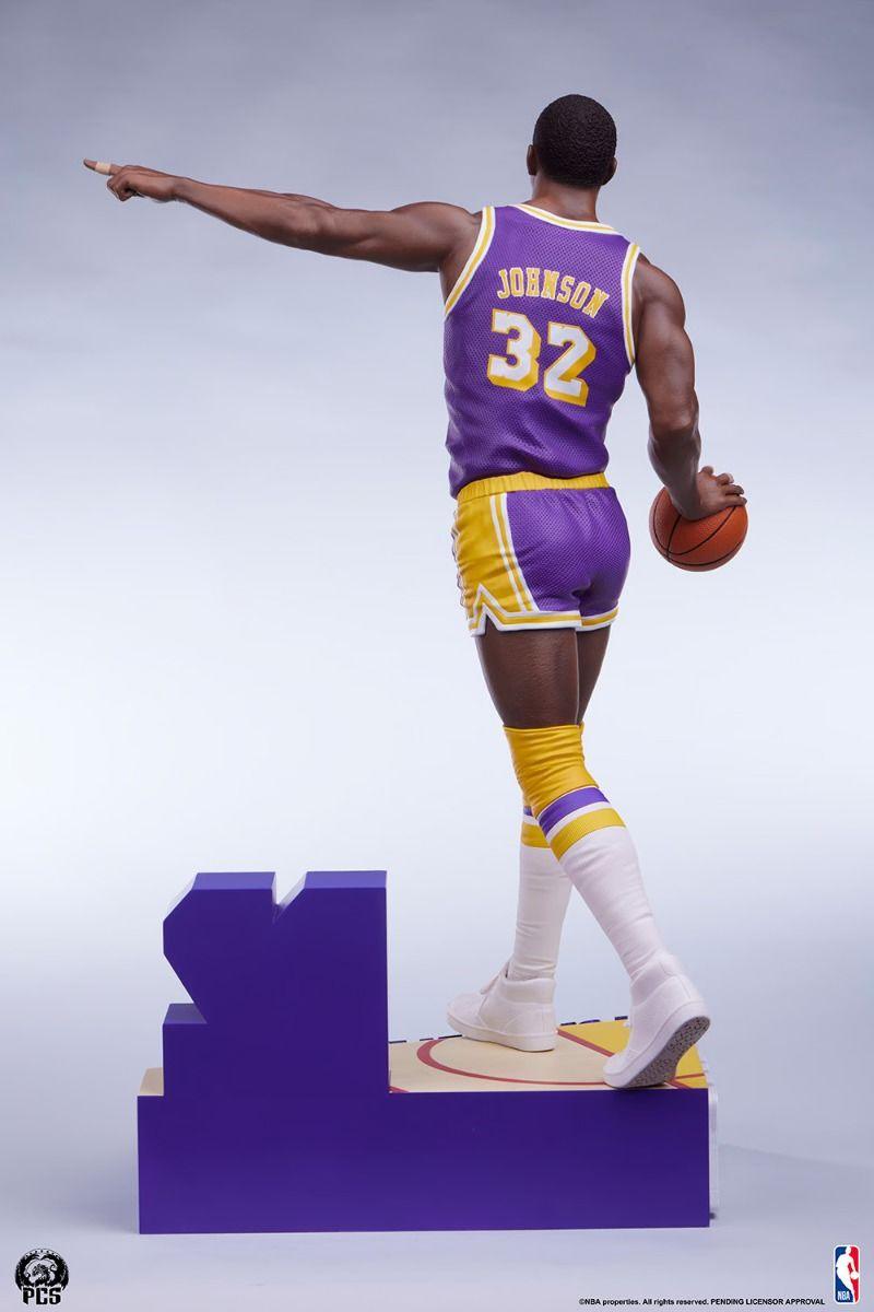 PCS913564 NBA - Magic Johnson 1:4 Scale Statue - Pop Culture Shock Collectibles - Titan Pop Culture