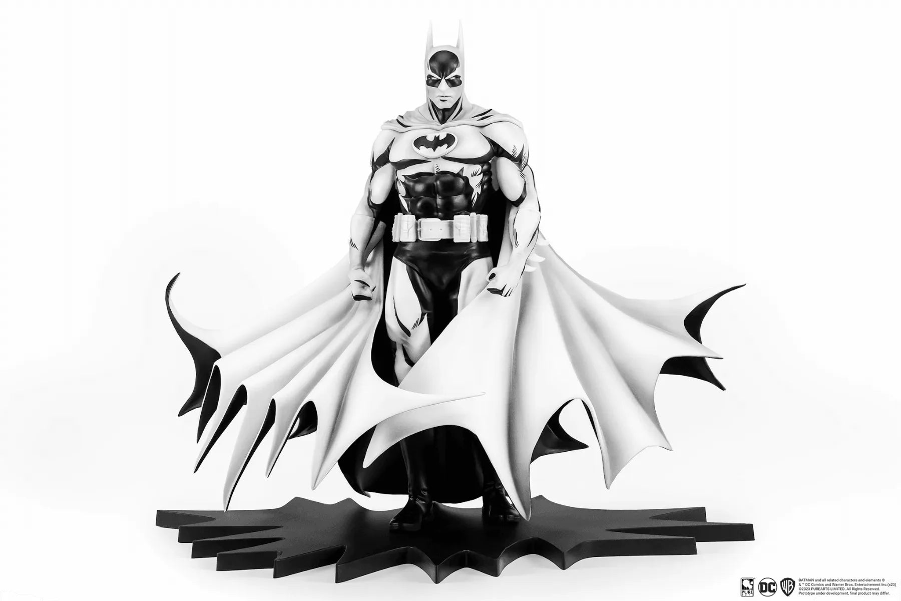 PURPA007BA Batman - Batman (Neil Adams) Black & White PVC 1:8 Scale Statue - First 4 Figures - Titan Pop Culture