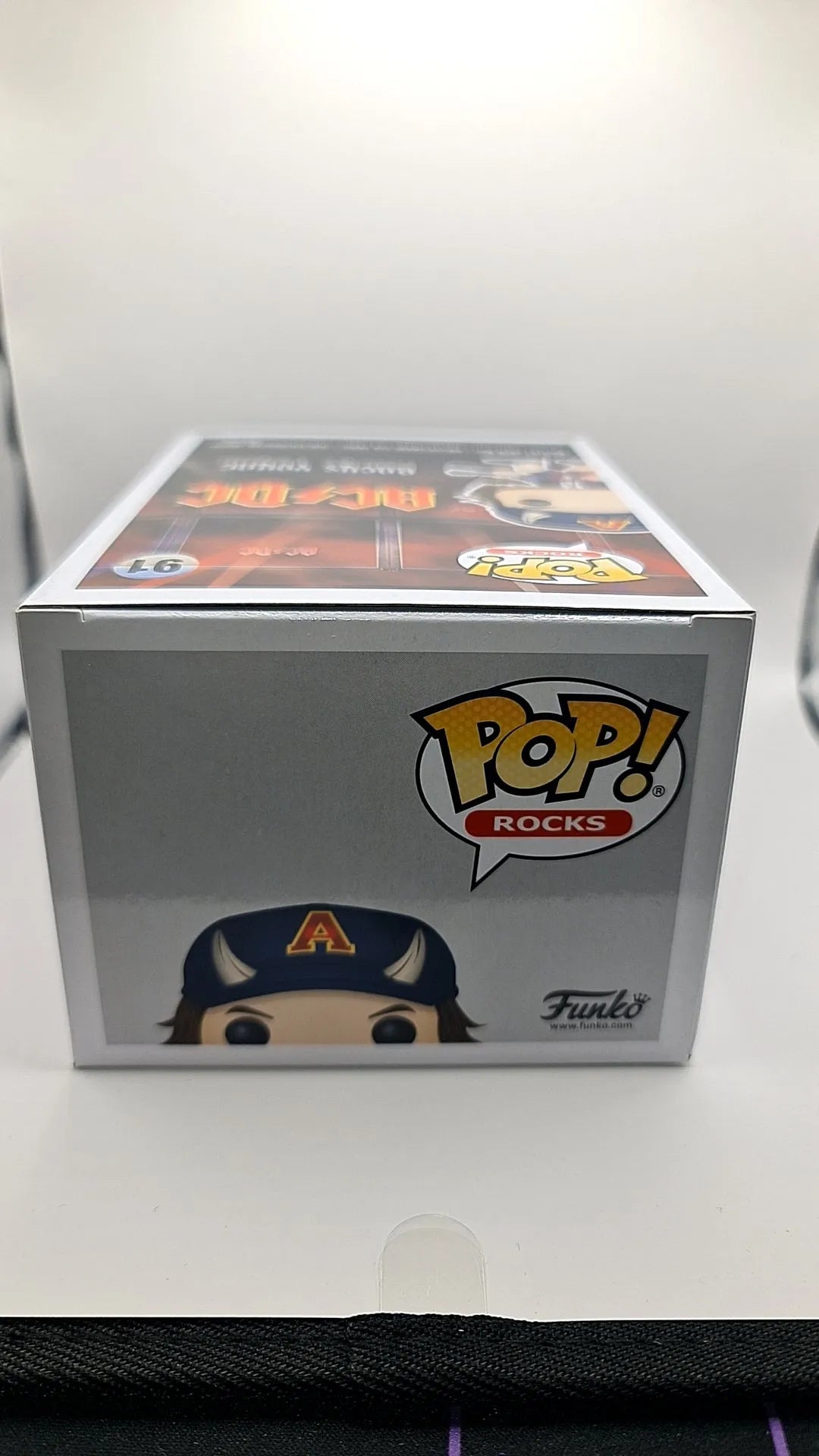 ACDC - Angus Young Chase Edition Pop! Vinyl