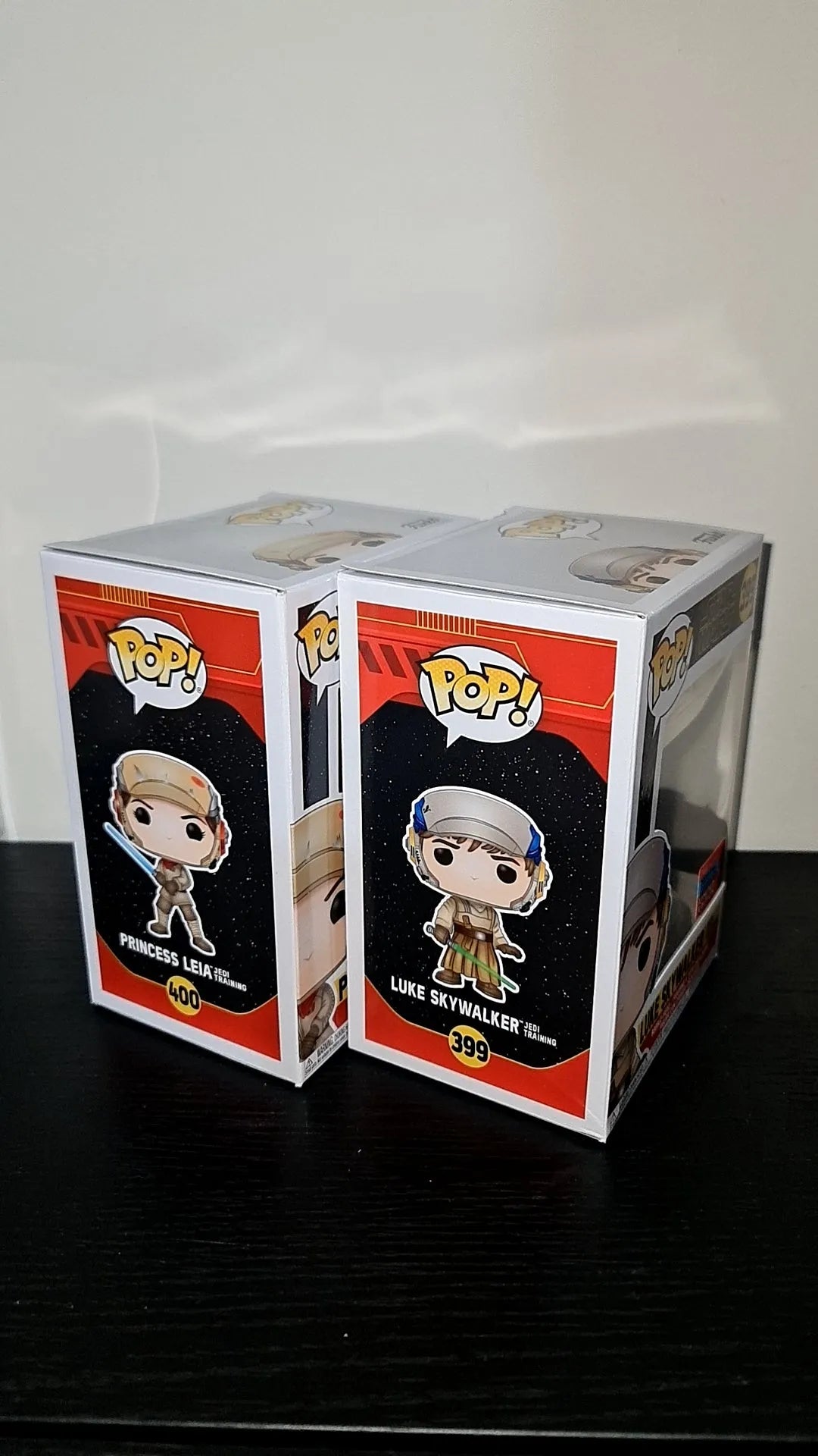 Funko Pop！乙烯基星球大战卢克 399 和莱娅 400 绝地训练 2020 年秋季大会罕见