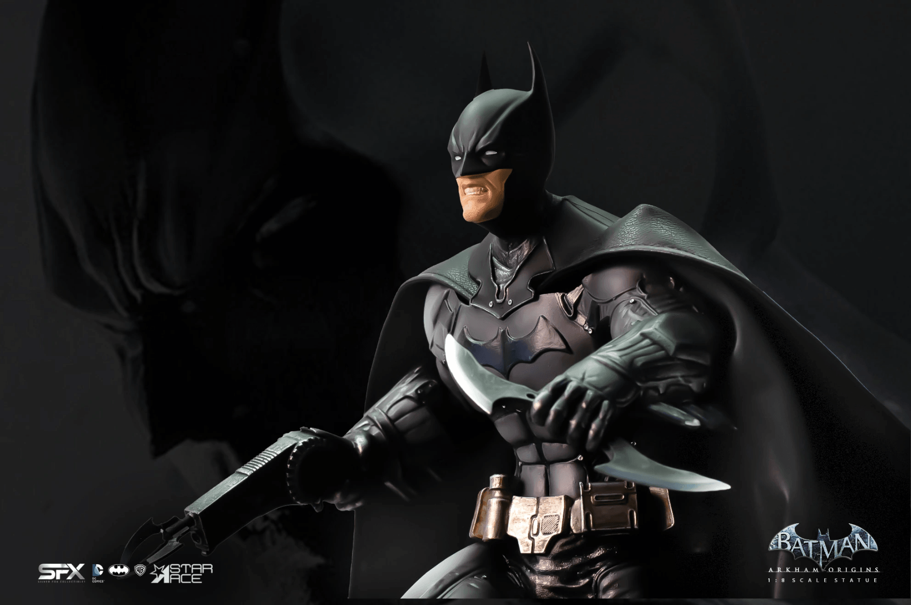 SATSA8045 Batman: Arkham Origins - Batman 2.0 Deluxe Statue - Star Ace Toys - Titan Pop Culture