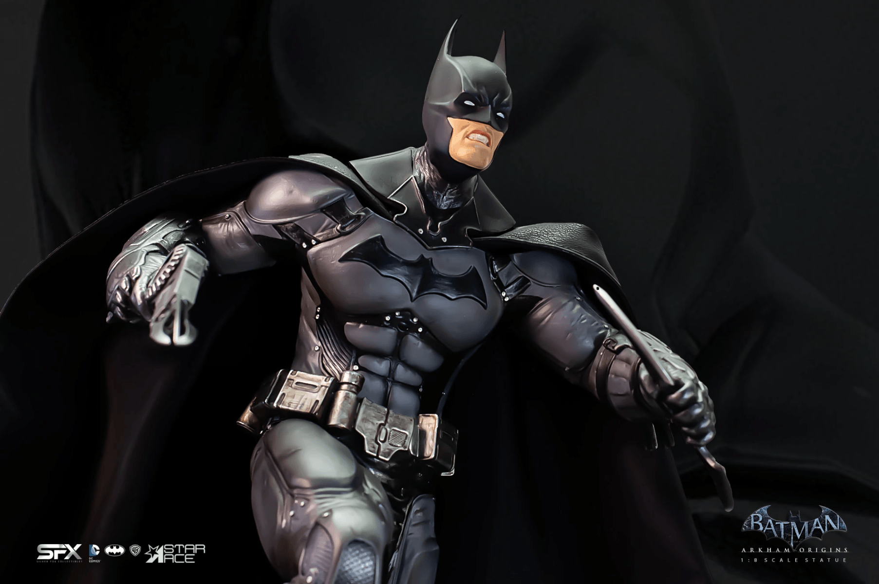 SATSA8045 Batman: Arkham Origins - Batman 2.0 Deluxe Statue - Star Ace Toys - Titan Pop Culture