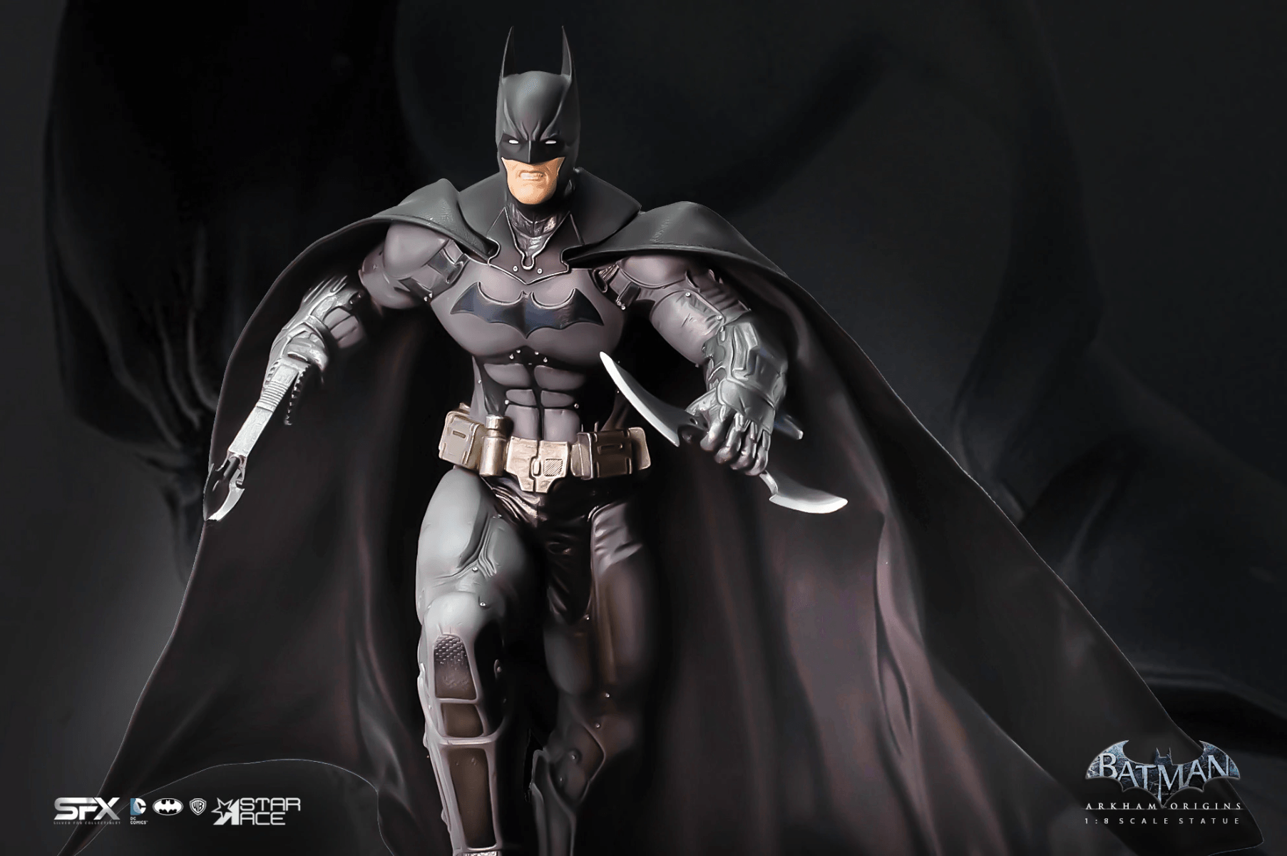 SATSA8045 Batman: Arkham Origins - Batman 2.0 Deluxe Statue - Star Ace Toys - Titan Pop Culture