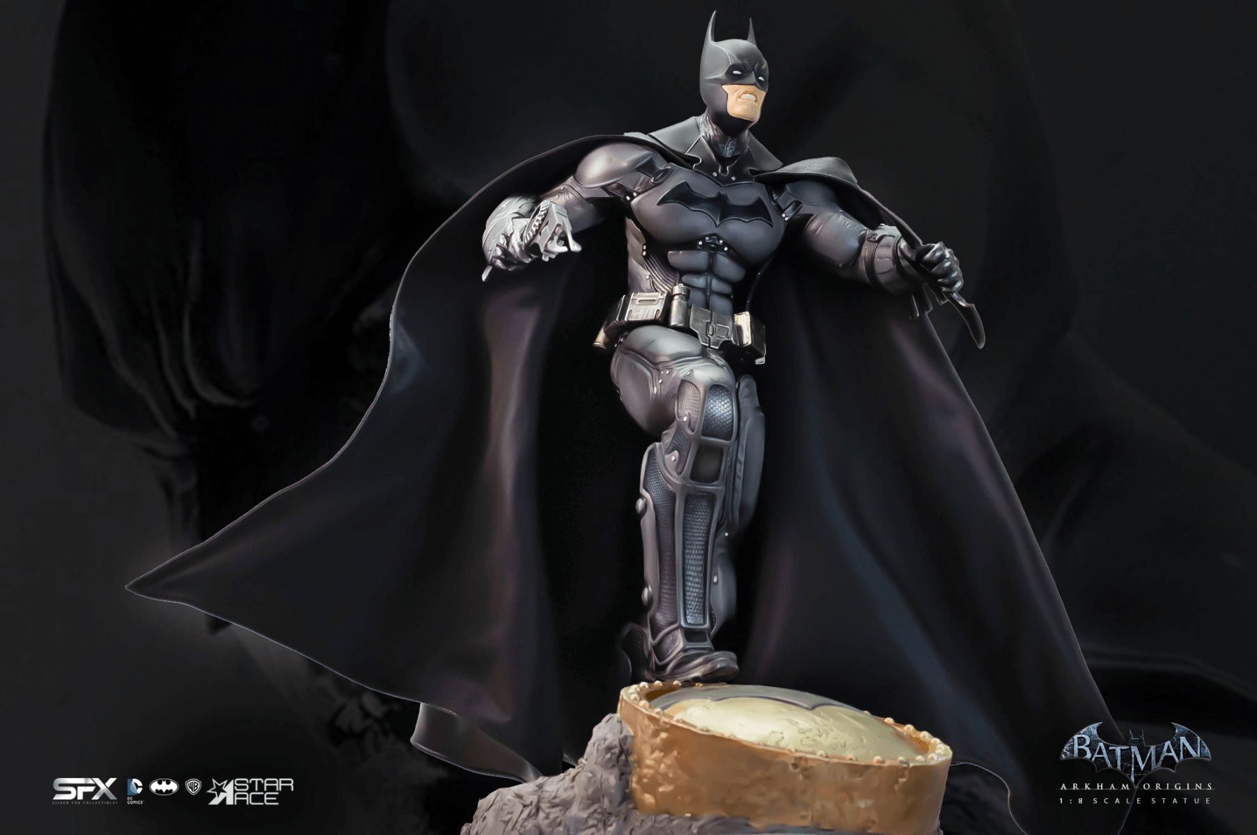 SATSA8045 Batman: Arkham Origins - Batman 2.0 Deluxe Statue - Star Ace Toys - Titan Pop Culture