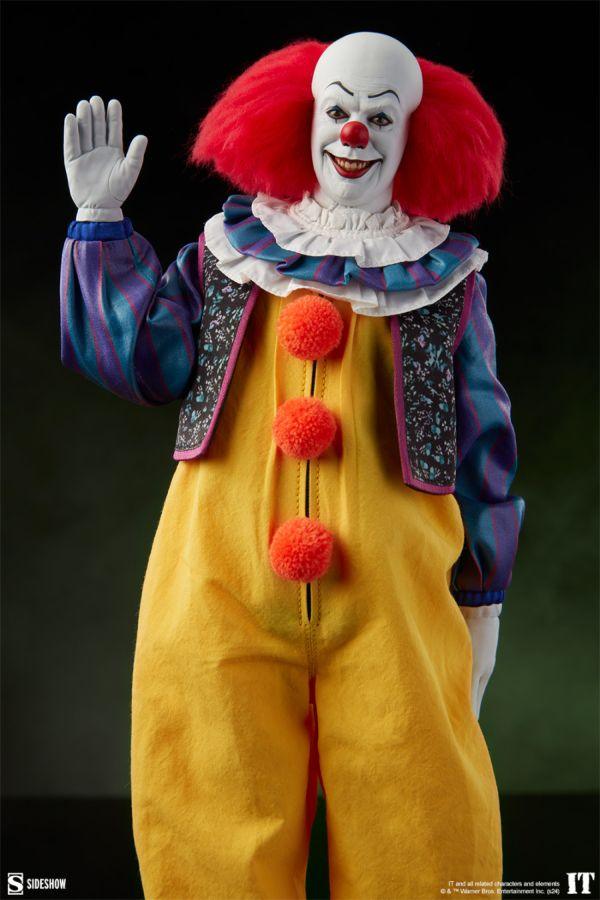 SID100479 It (1990) - Pennywise 1:6 Scale Action Figure - Sideshow Collectibles - Titan Pop Culture