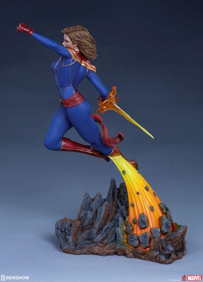 SID200573 Captain Marvel - Captain Marvel Statue - Sideshow Collectibles - Titan Pop Culture