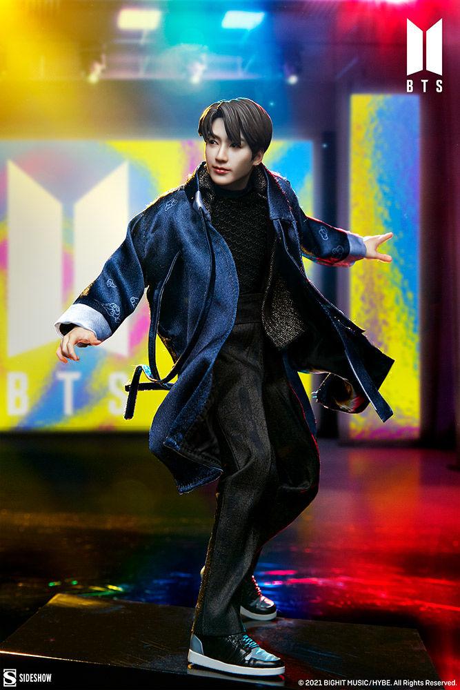 SID200583 BTS - Jung Kook Deluxe Statue - Sideshow Collectibles - Titan Pop Culture