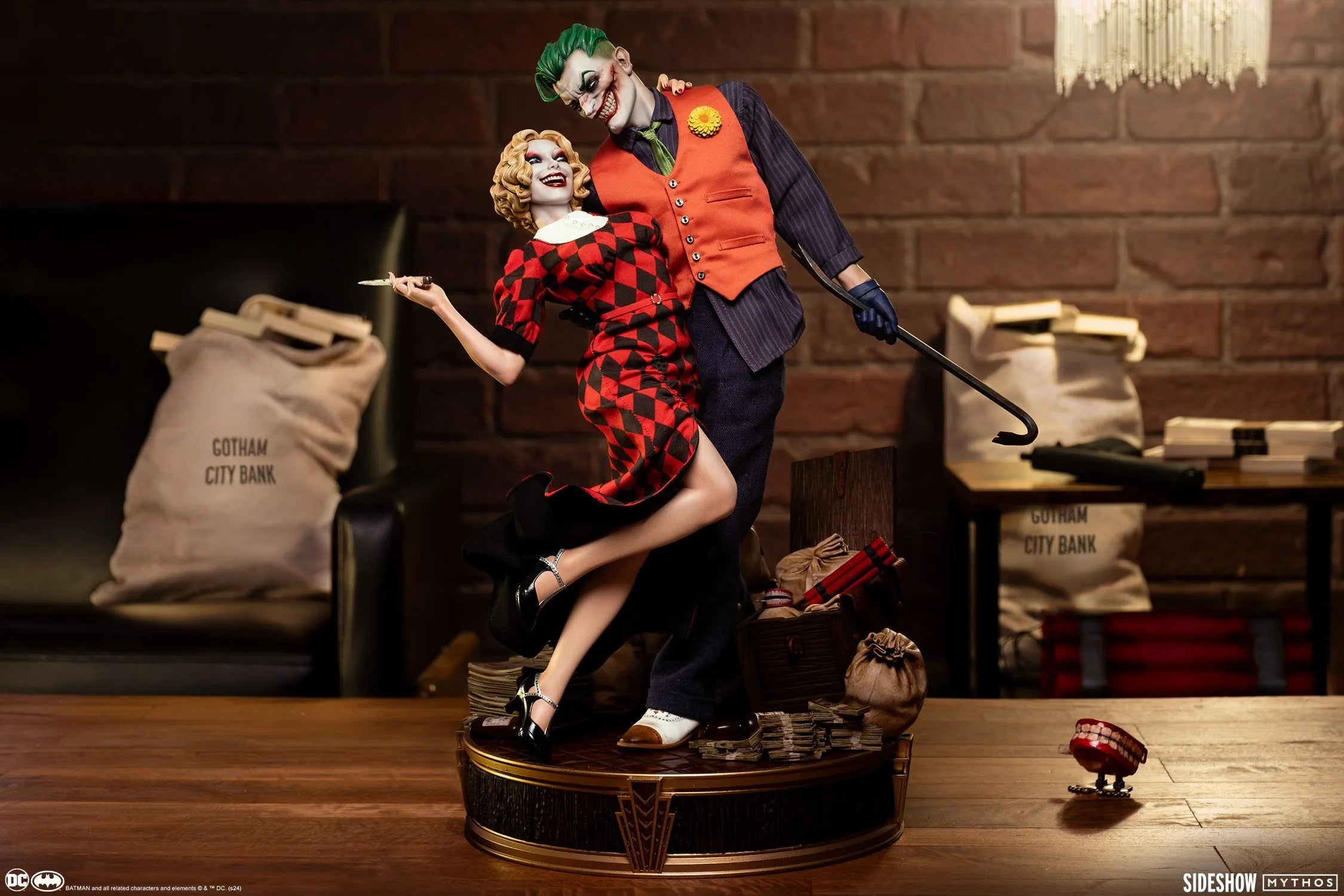 SID200654 DC Comics - The Joker & Harley Quinn (Lawless Love) Diorama - Sideshow Collectibles - Titan Pop Culture