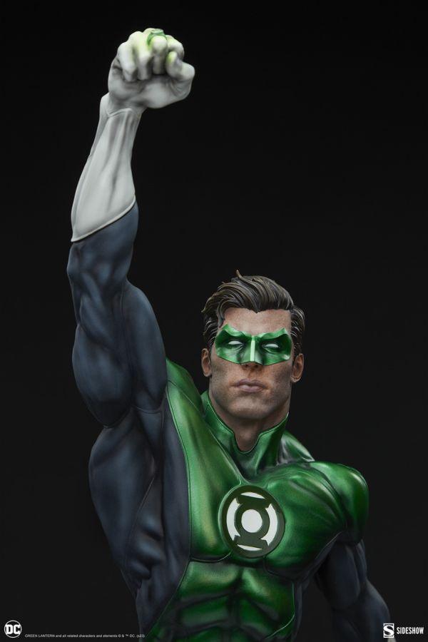 SID300762 Green Lantern - Hal Jordan Premium Format Statue - Sideshow Collectibles - Titan Pop Culture