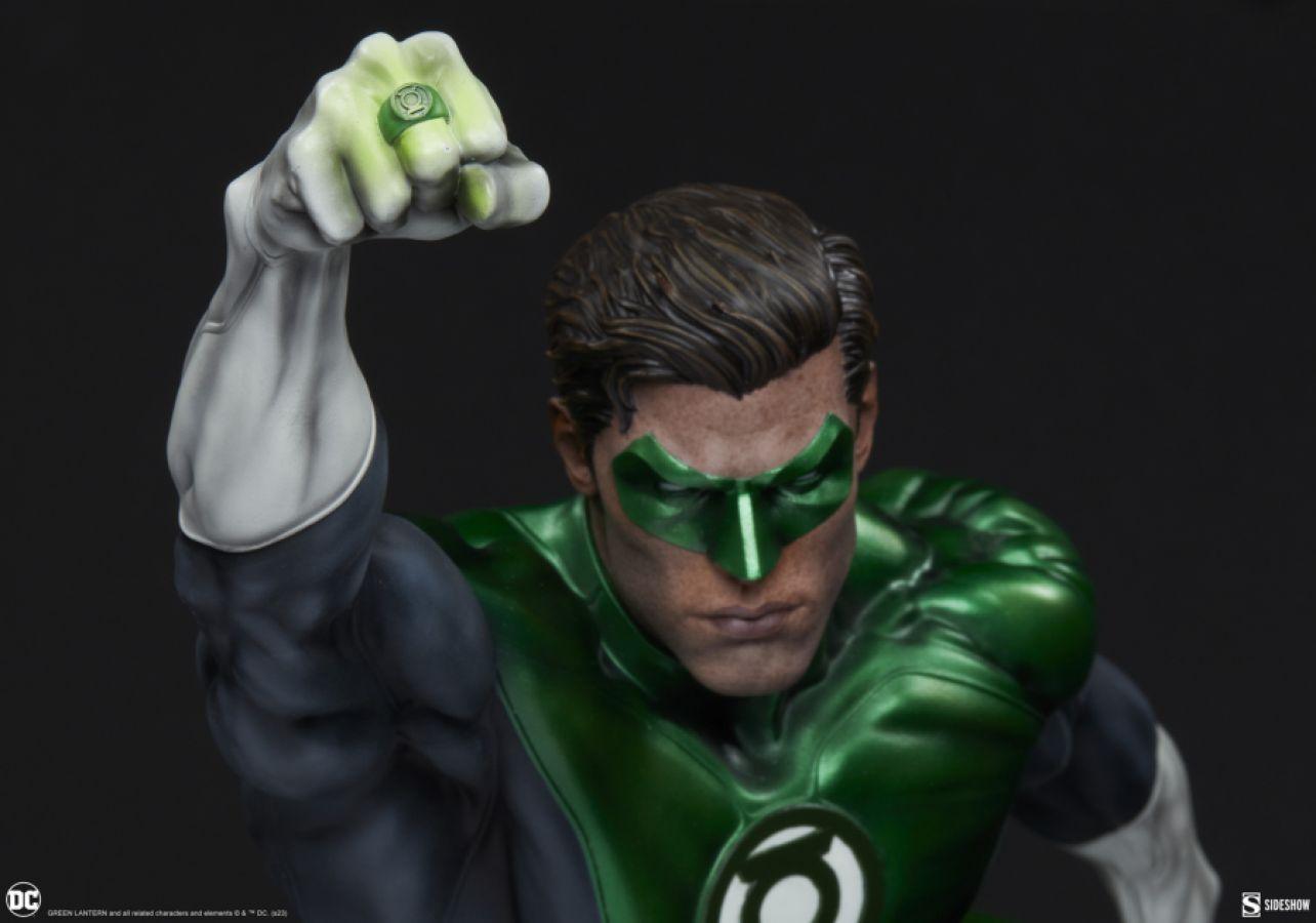 SID300762 Green Lantern - Hal Jordan Premium Format Statue - Sideshow Collectibles - Titan Pop Culture