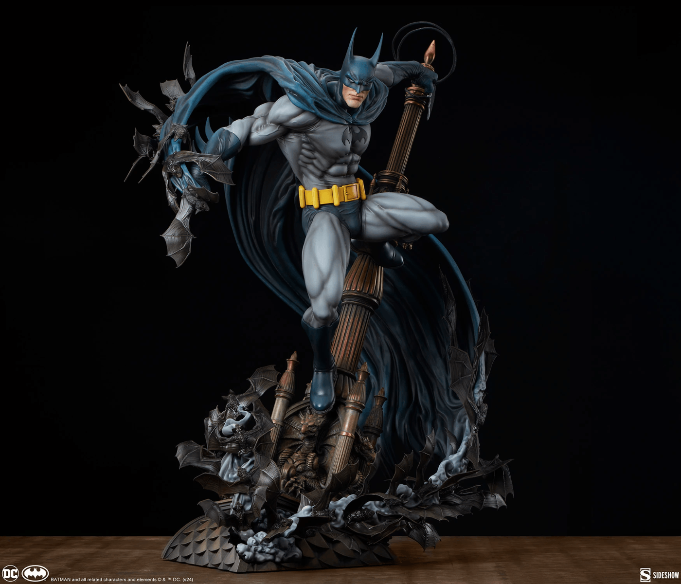 SID300831 Batman - Batman Premium Format 1:4 Scale Statue - Sideshow Collectibles - Titan Pop Culture