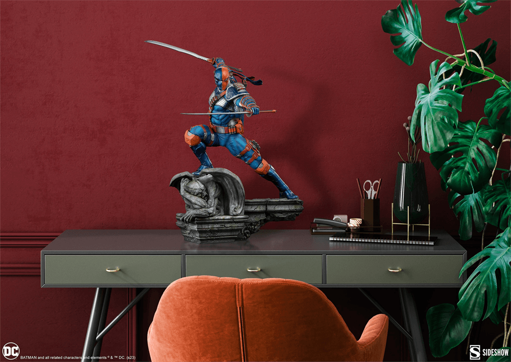 SID300832 DC Comics - Deathstroke Premium Format Statue - Sideshow Collectibles - Titan Pop Culture