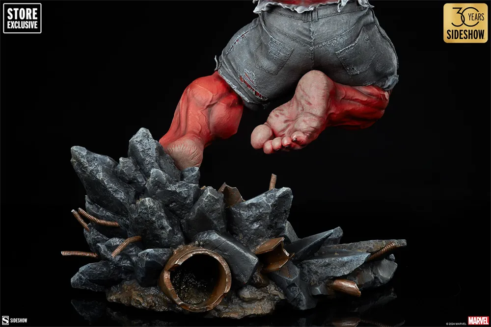 SID3008663 Hulk - Red Hulk: Thunderbolt Ross Premium Format Statue - Sideshow Collectibles - Titan Pop Culture