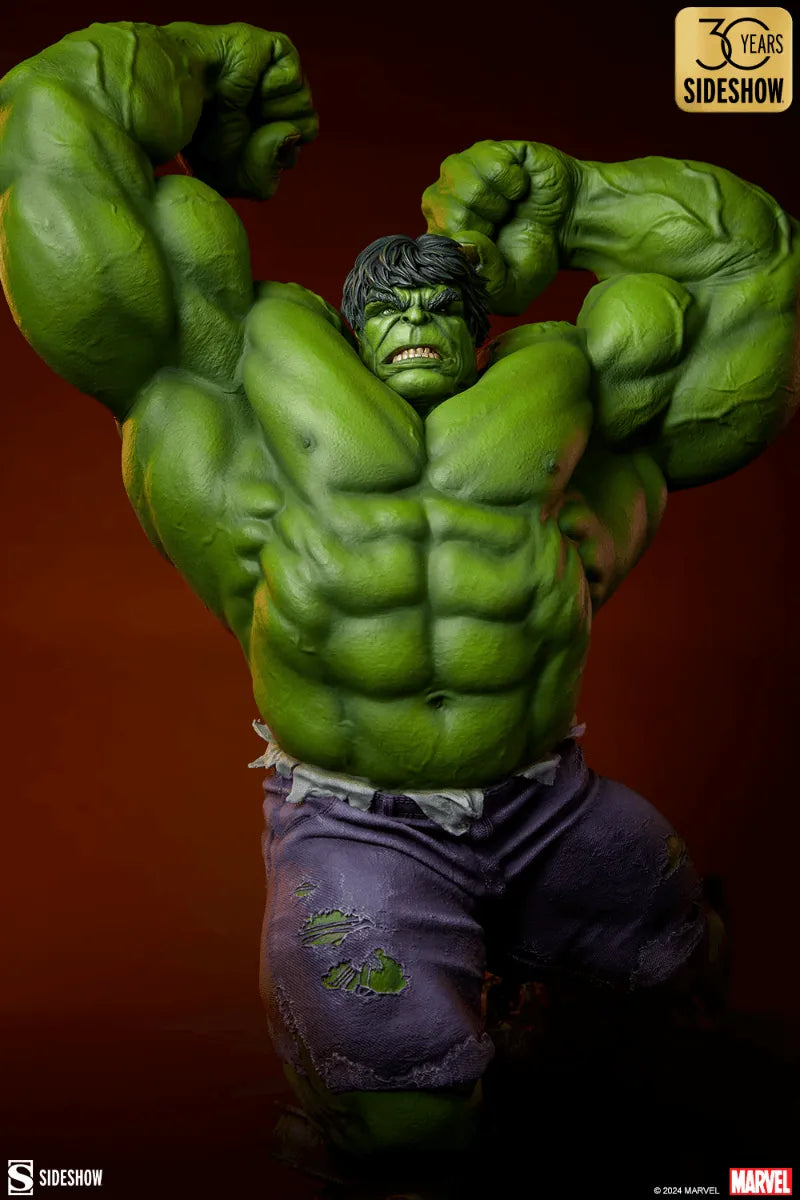 SID3008664 Hulk - Hulk Classic Premium Format Statue - Sideshow Collectibles - Titan Pop Culture