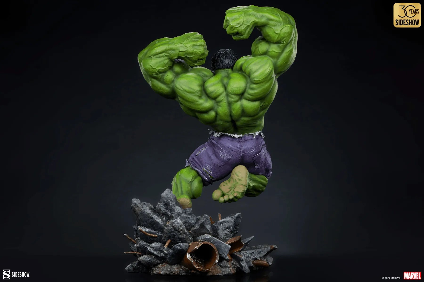 SID3008664 Hulk - Hulk Classic Premium Format Statue - Sideshow Collectibles - Titan Pop Culture