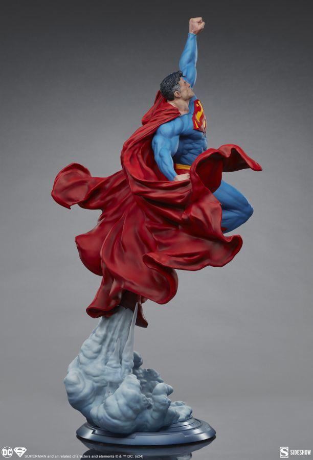 SID300868 Superman - Superman Premium Format Statue - Sideshow Collectibles - Titan Pop Culture