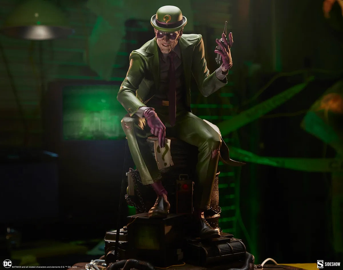 SID300892 DC Comics - Riddler Premium Format Statue - Sideshow Collectibles - Titan Pop Culture