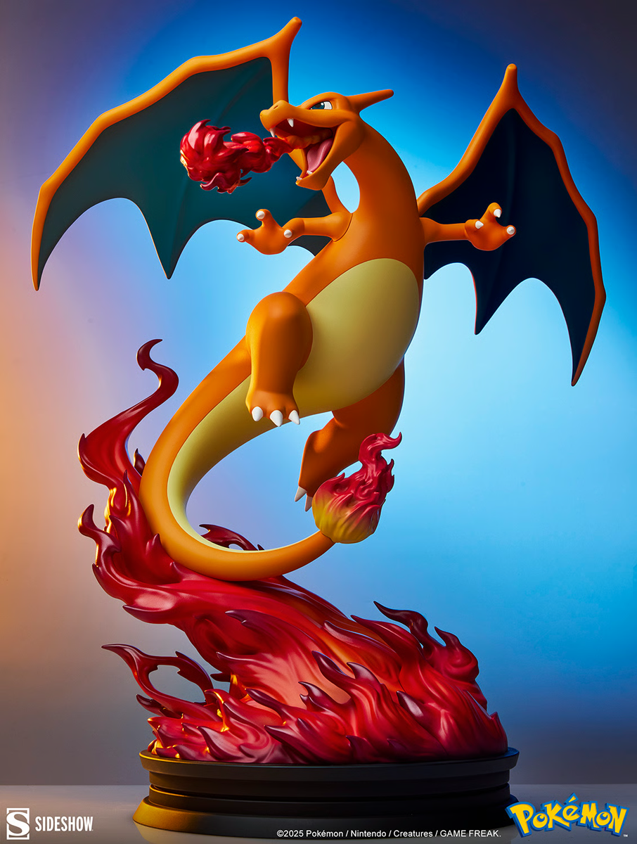 Pokemon - Charizard Statue