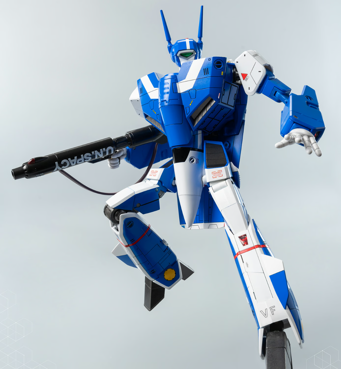 Robo-Dou - Robotech VF-1J VeriTech (Max Sterling) 1:6 Scale Figure