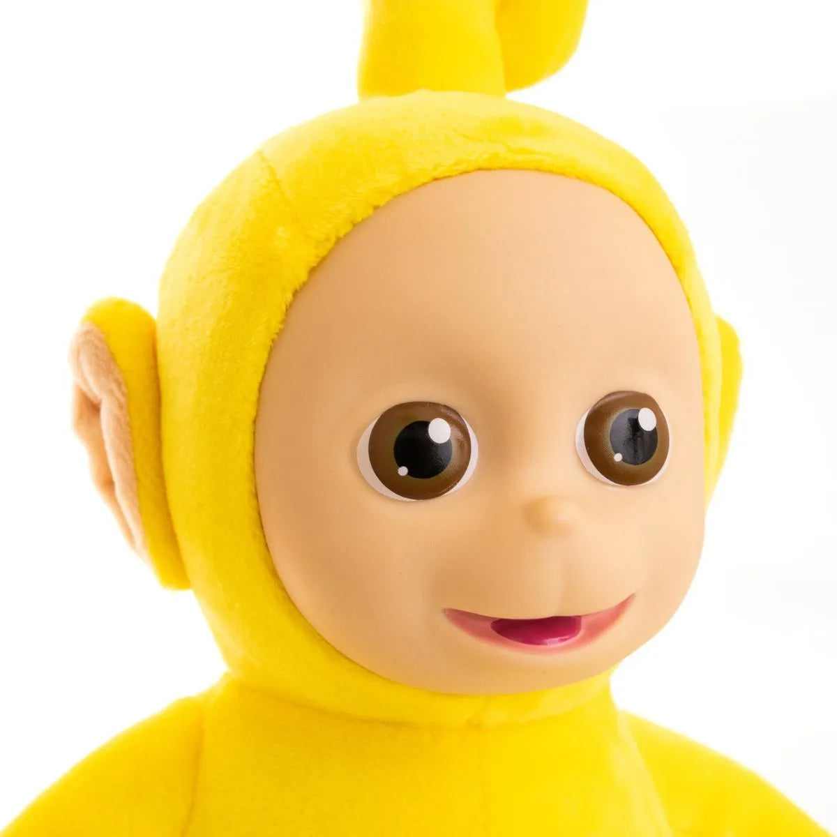 TLSPLSH8TELLAA01 Teletubbies - Laa Laa 8'' Plush with Interactive Color Changing Belly Patch - The Loyal Subjects - Titan Pop Culture