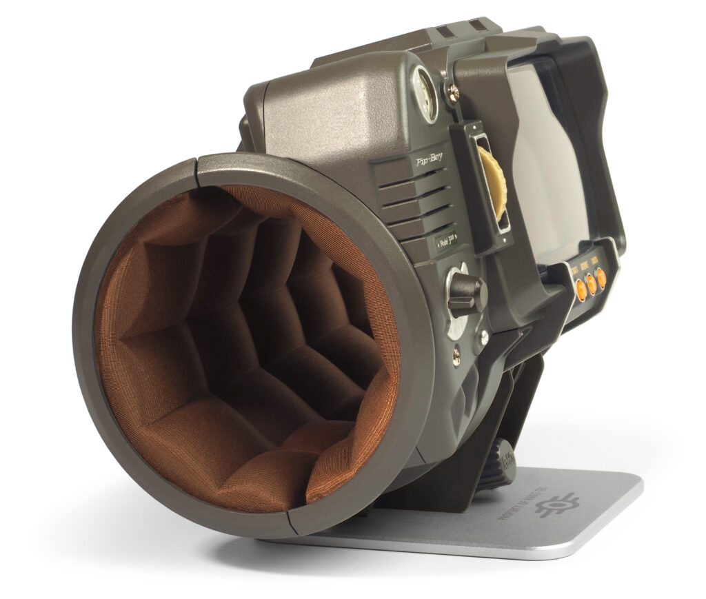 Fallout: New Vegas - Pip-Boy 3000 Mk V 1:1 Scale Life-Size Prop Replica