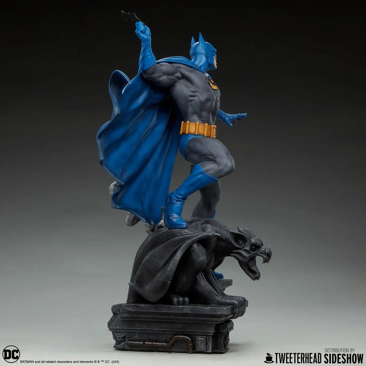 TWE913978 Batman - Batman (Retro Edition) 1:6 Scale Maquette - Tweeterhead - Titan Pop Culture