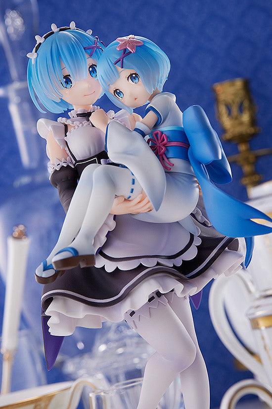 VR-105524 Re:ZERO Starting Life in Another World Figure Rem & Childhood Rem 1/7 Scale - Good Smile Company - Titan Pop Culture