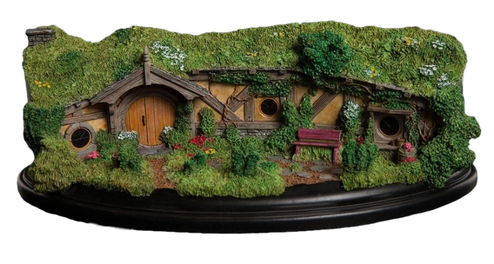 WET01677 The Hobbit - #23 The Great Garden Smial Hobbit Hole Diorama - Weta Workshop - Titan Pop Culture