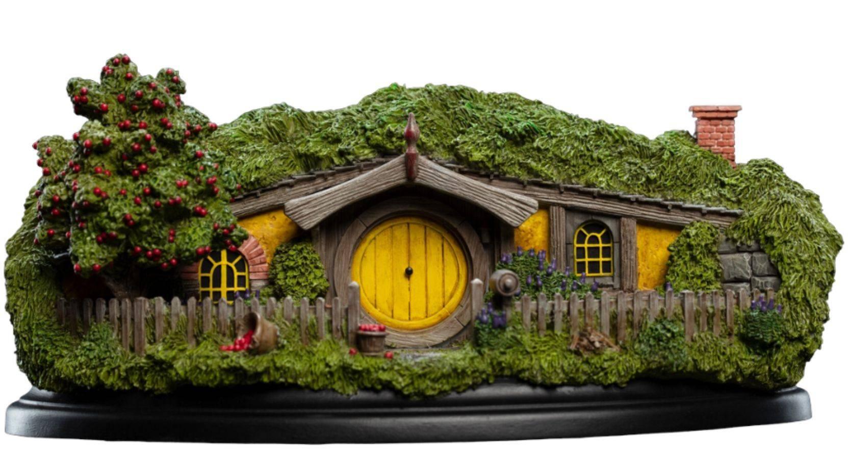 WET02968 The Hobbit - #13 Apple Orchard Hobbit Hole Diorama - Weta Workshop - Titan Pop Culture