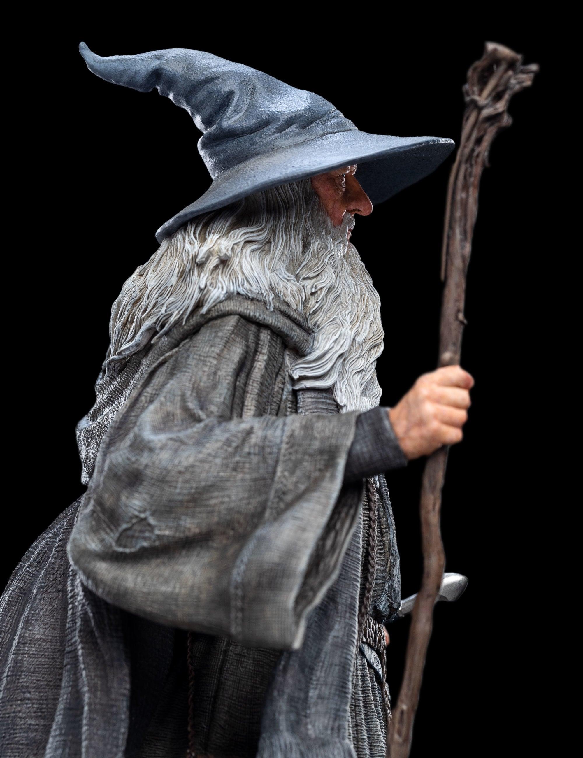 WET02981 The Lord of the Rings - Gandalf the Grey, Pilgrim 1:6 Scale Statue - Weta Workshop - Titan Pop Culture