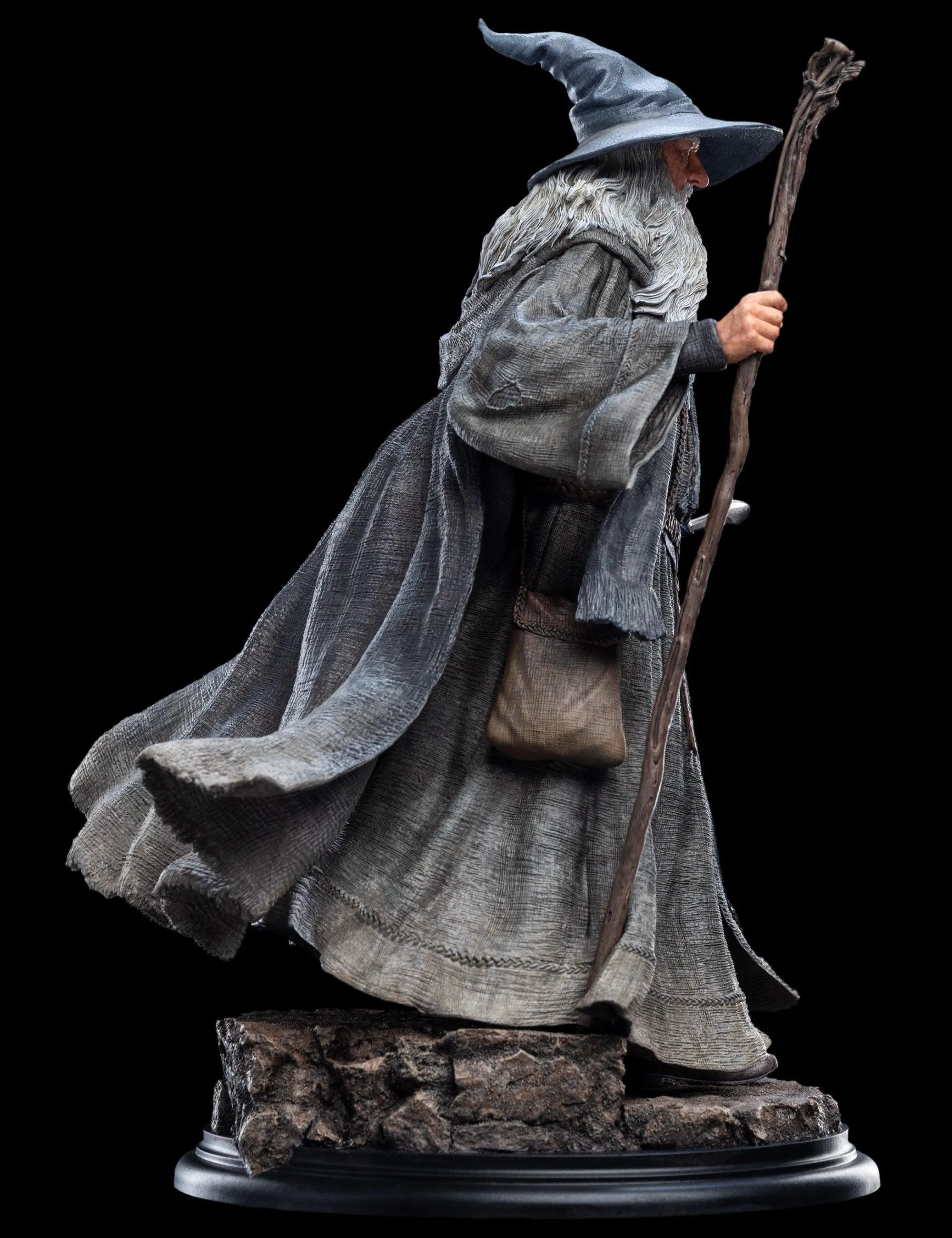 WET02981 The Lord of the Rings - Gandalf the Grey, Pilgrim 1:6 Scale Statue - Weta Workshop - Titan Pop Culture