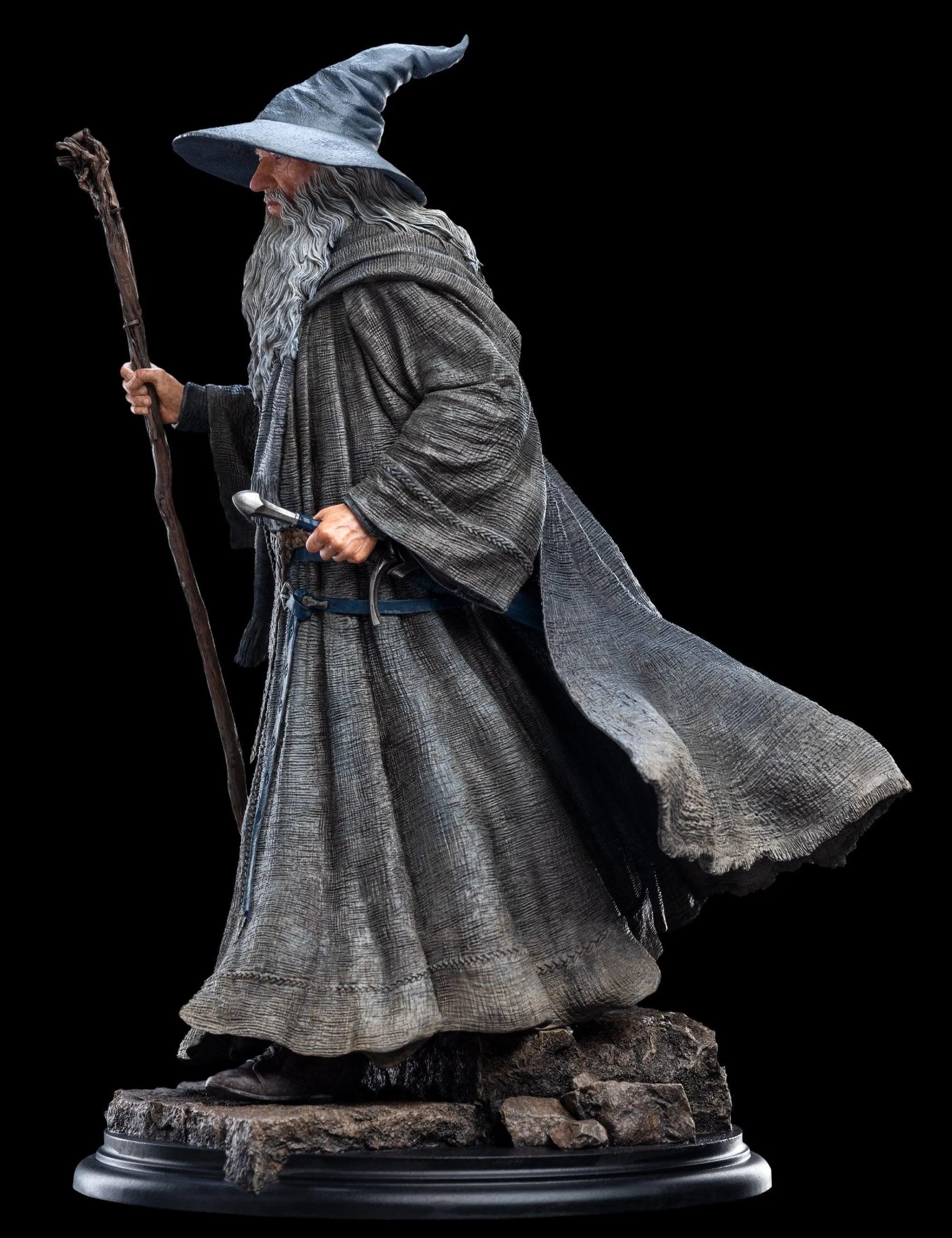 WET02981 The Lord of the Rings - Gandalf the Grey, Pilgrim 1:6 Scale Statue - Weta Workshop - Titan Pop Culture