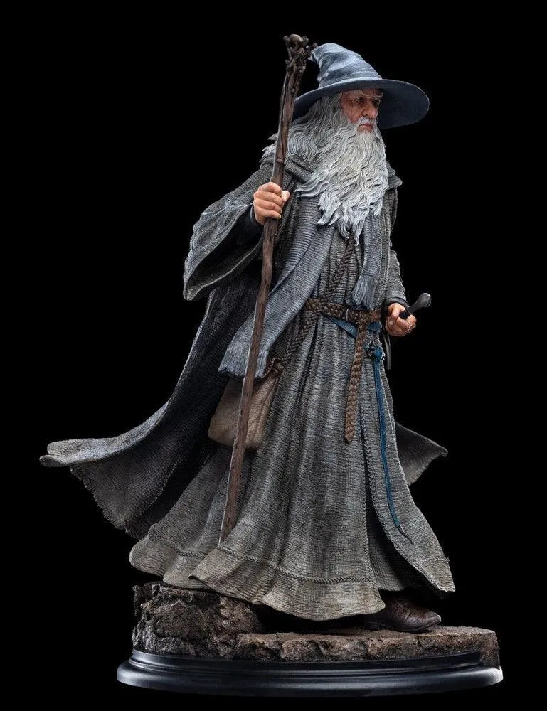 WET02981 The Lord of the Rings - Gandalf the Grey, Pilgrim 1:6 Scale Statue - Weta Workshop - Titan Pop Culture