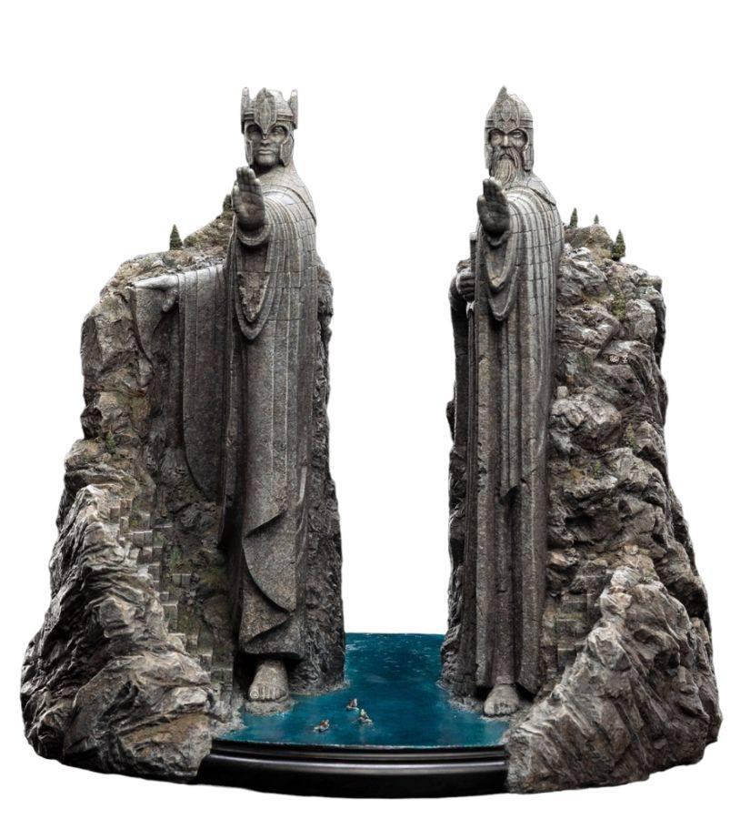 WET03828 The Lord of the Rings - The Argonath Diorama - Weta Workshop - Titan Pop Culture