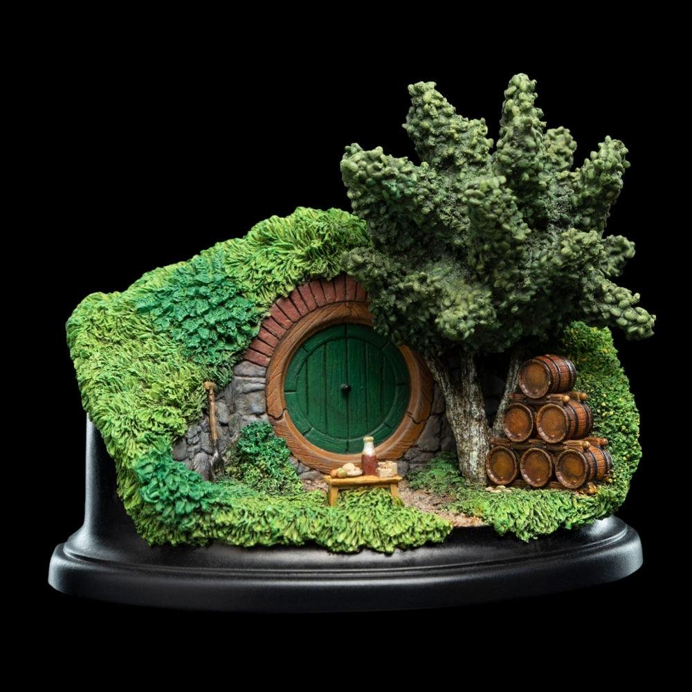 WET04274 The Hobbit - #15 Gardens Smial Hobbit Hole - Weta Workshop - Titan Pop Culture