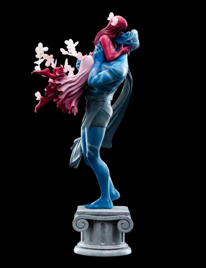 WET04345 Lore Olympus - Hades and Persephone's First Kiss Statue [Limited Edition] - Weta Workshop - Titan Pop Culture