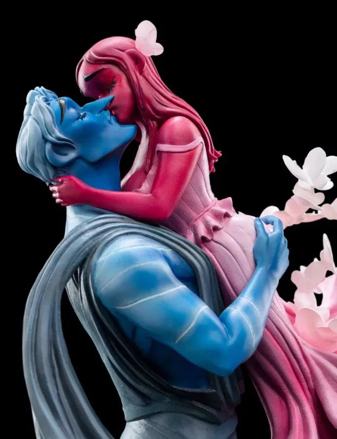 WET04345 Lore Olympus - Hades and Persephone's First Kiss Statue [Limited Edition] - Weta Workshop - Titan Pop Culture