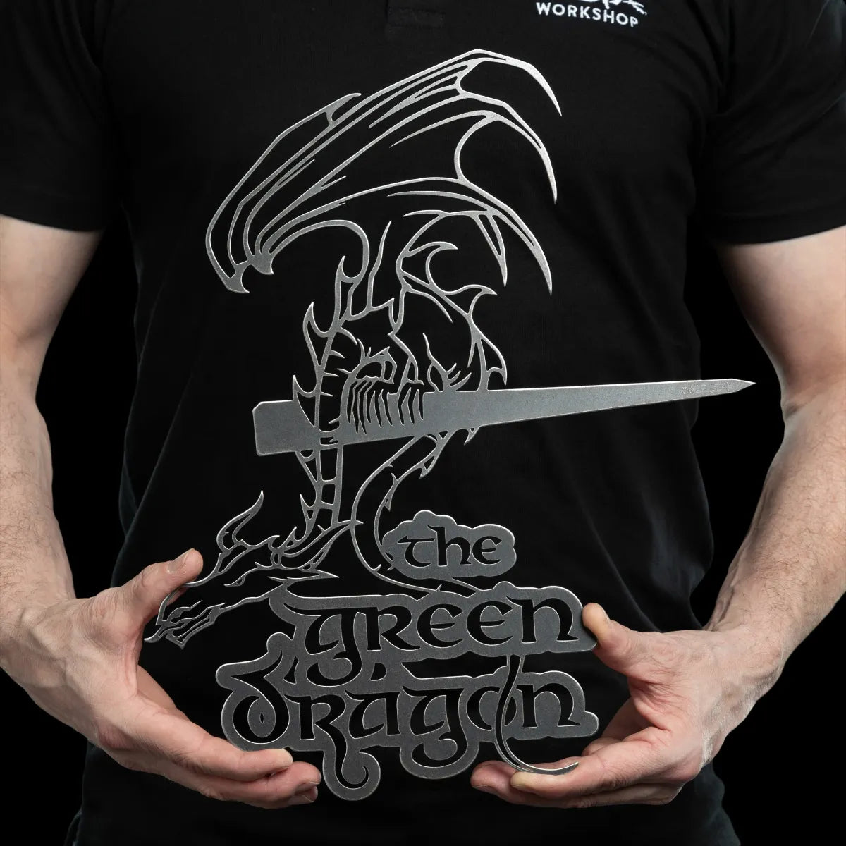 WET04648 Lord of the Rings - The Green Dragon Metalbird Corten Steel Silhouette - Weta Workshop - Titan Pop Culture