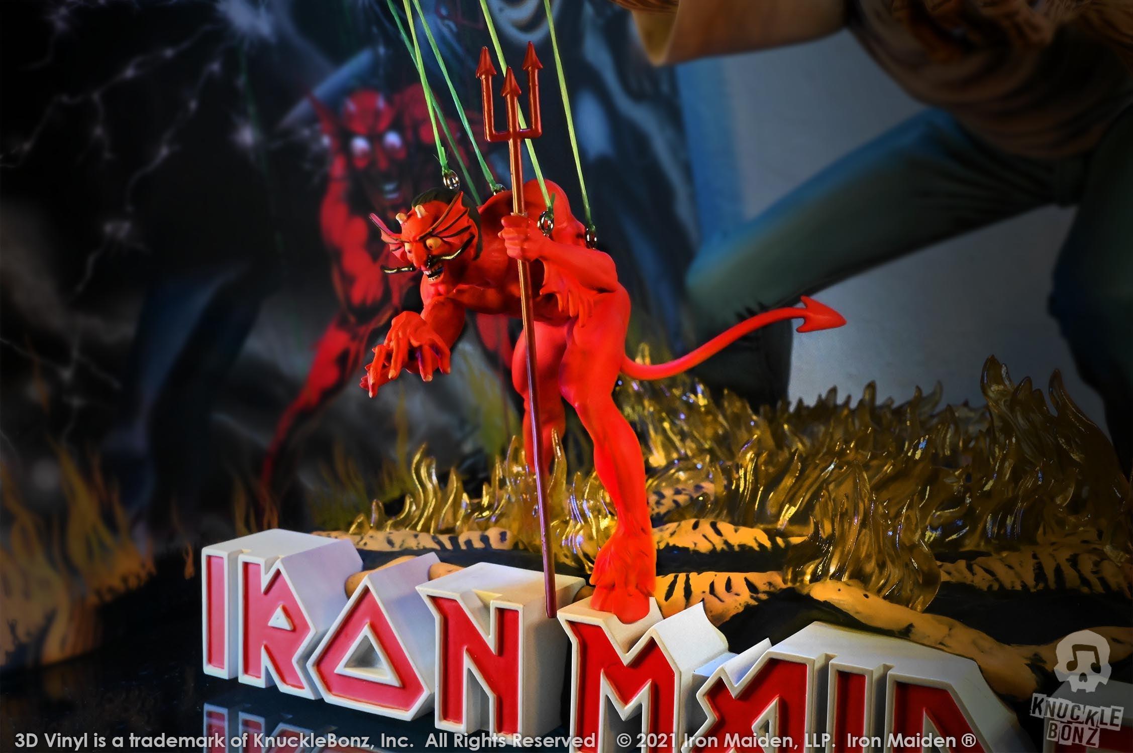 KNUIRONMAIDEN100 Iron Maiden - Number of the Beast Statue - KnuckleBonz - Titan Pop Culture