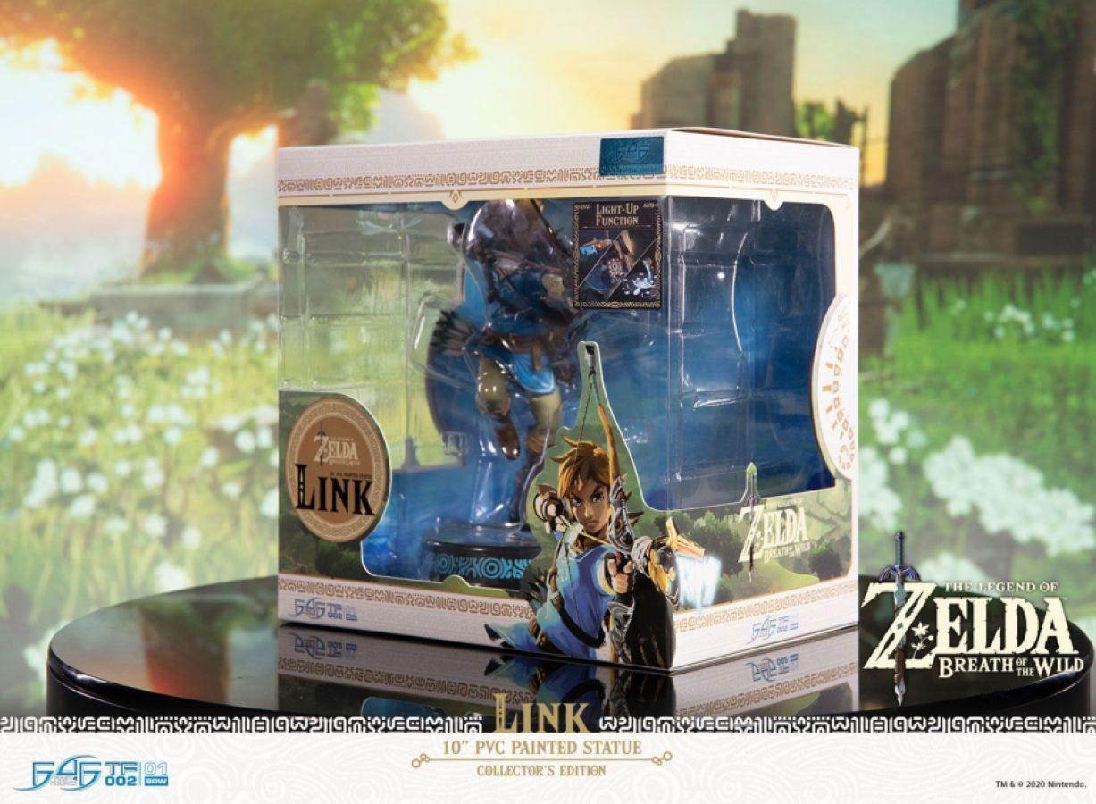 The Legend of Zelda - Link Breath of the Wild Collectors PVC Statue  First 4 Figures Titan Pop Culture