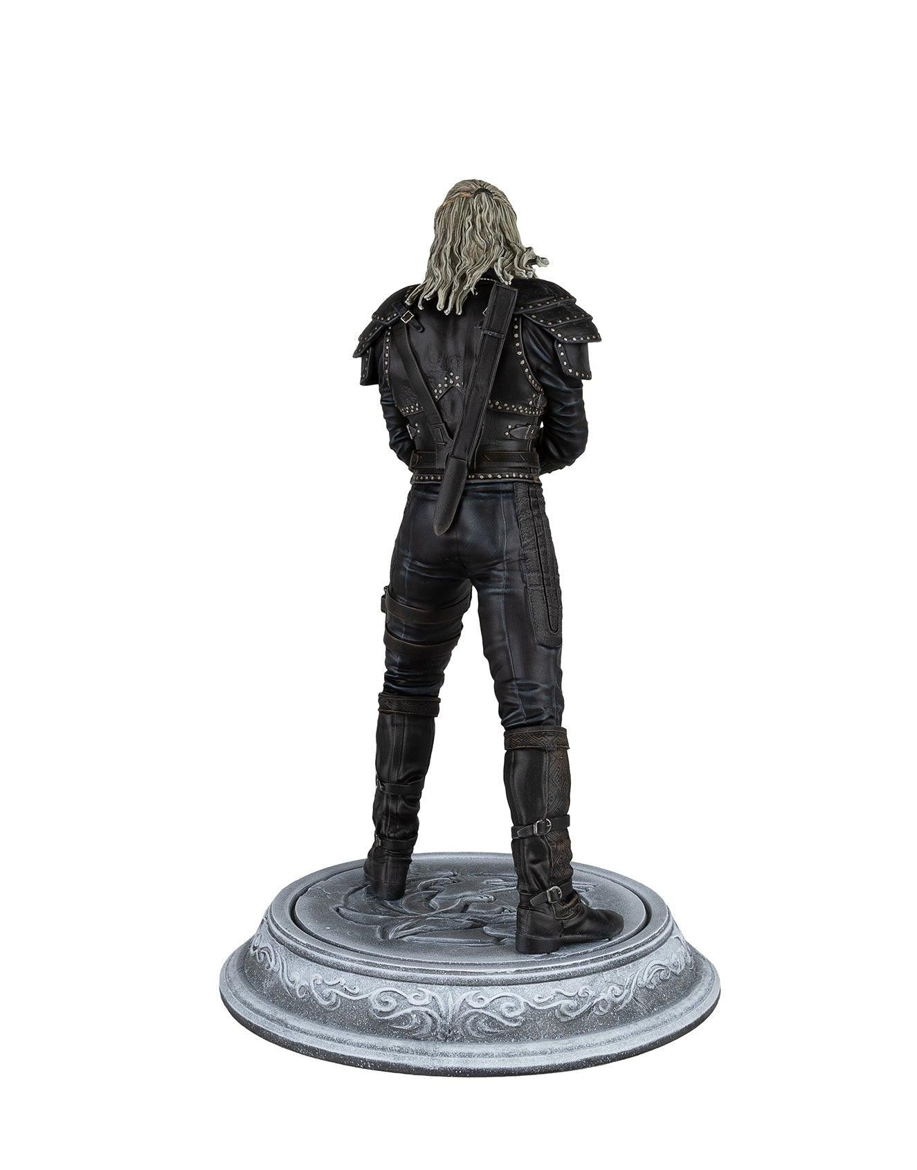 DHC3009-678 The Witcher (TV) - Geralt Season 2 Figure - Dark Horse Comics - Titan Pop Culture