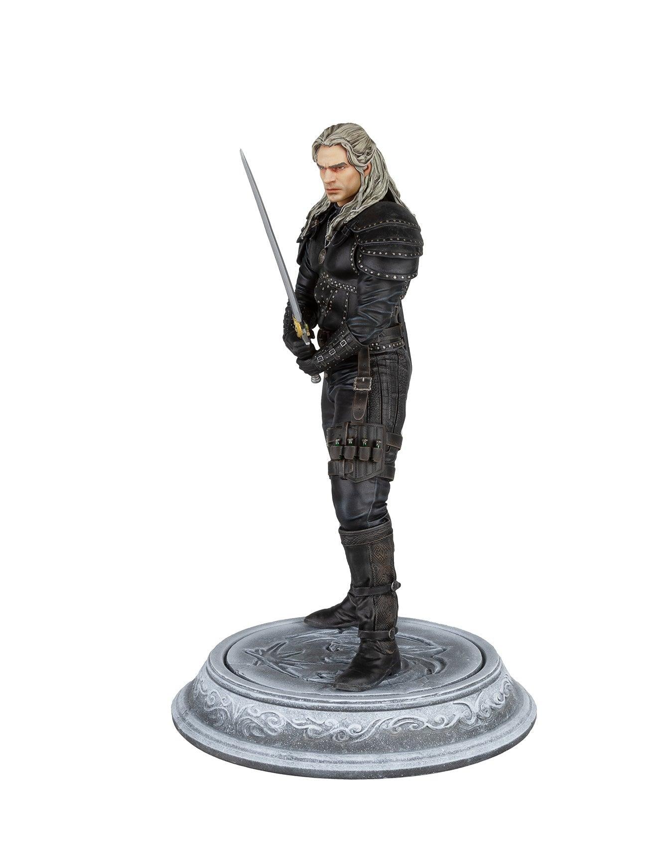 DHC3009-678 The Witcher (TV) - Geralt Season 2 Figure - Dark Horse Comics - Titan Pop Culture