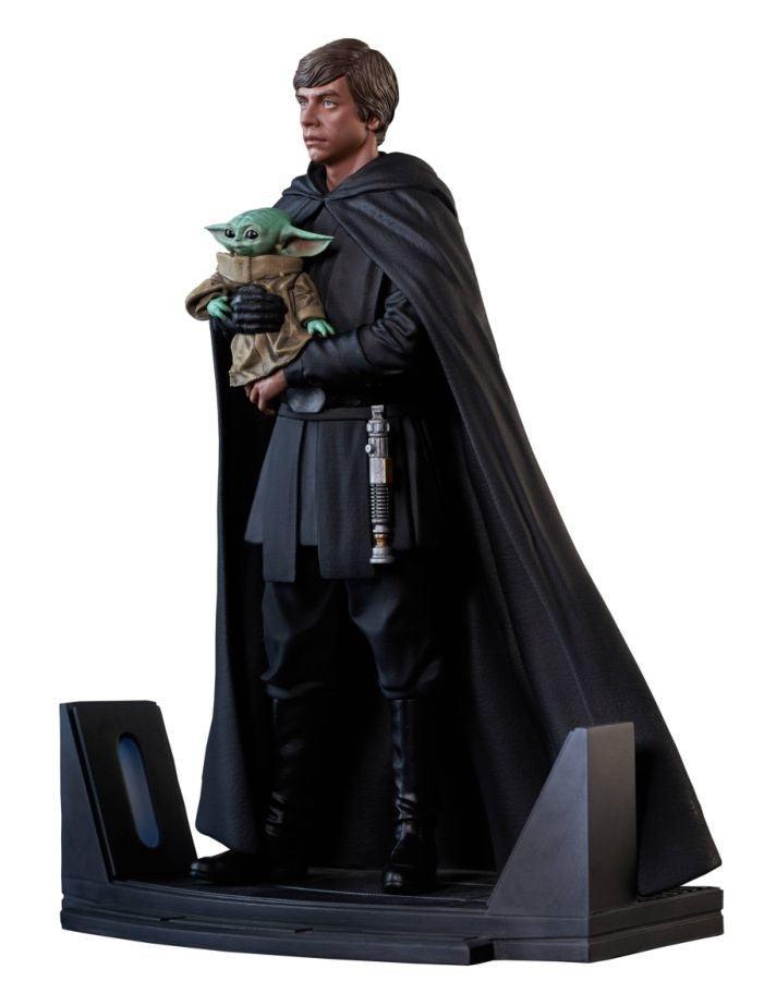 DSTFEB222120 Star Wars: The Mandalorian - Luke & Grogu Statue - Diamond Select Toys - Titan Pop Culture