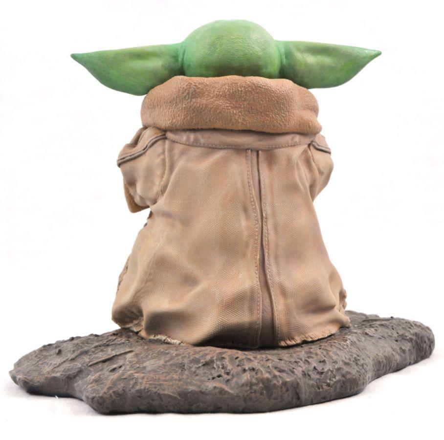 DSTJAN208873 Star Wars: The Mandalorian - The Child with Soup Bowl 1:2 Scale Statue - Diamond Select Toys - Titan Pop Culture